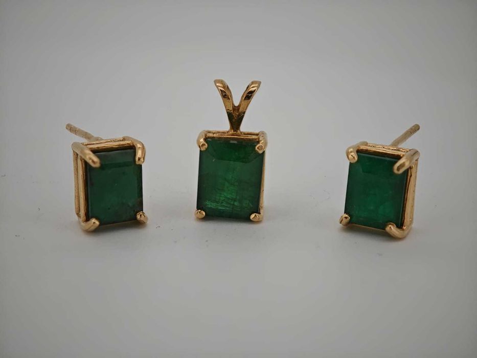 Cercei 14k cu smarald si pandativ smarald 6ct