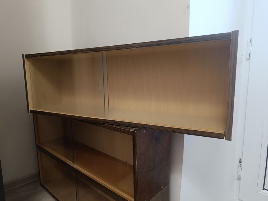 Советские деревянные полки со стеклом