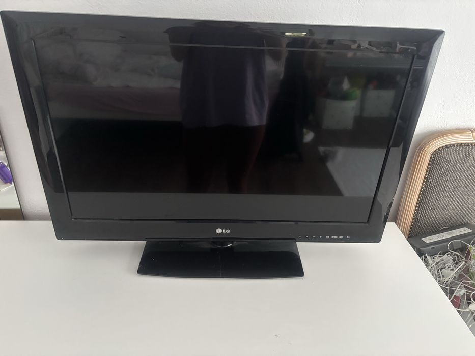 Televizor LG 81cm
