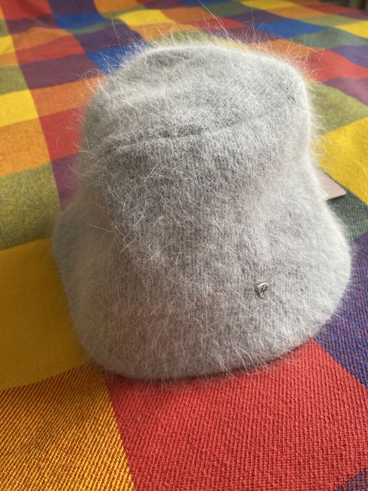 Продам шапку трикотажный