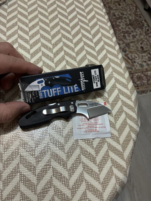 Продам ножик брелок