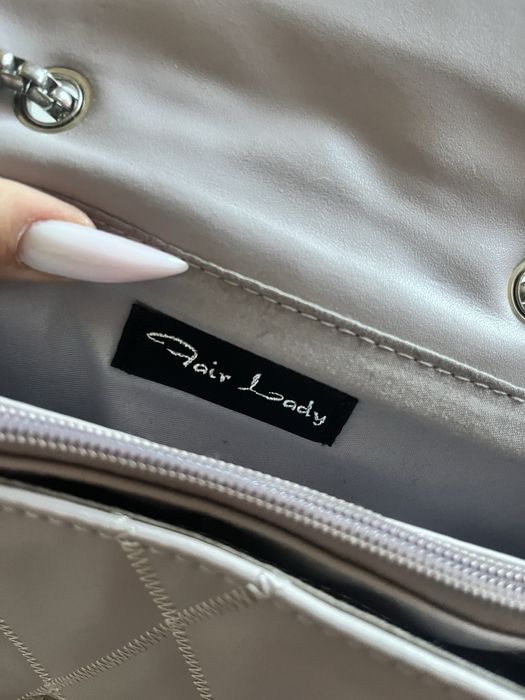 Дамскя чанта, светлосива, почти неизползвана