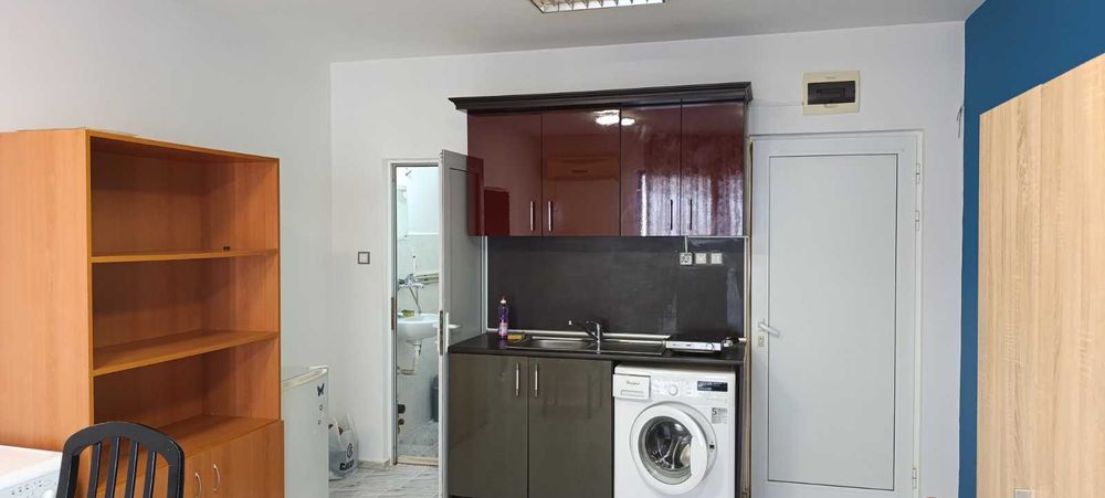 Дава се под наем Ателие в Свиленград - 22 кв.м за 248.88 € - Снимка #4