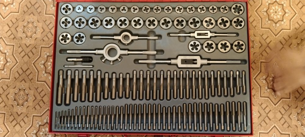 Продам набор Зубр