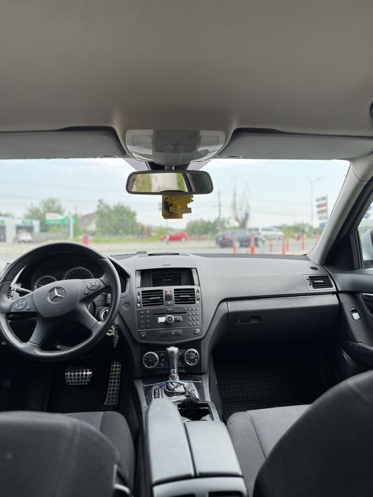 Vând Mercedes C class 2.2 CDI W204 170cp an 2007