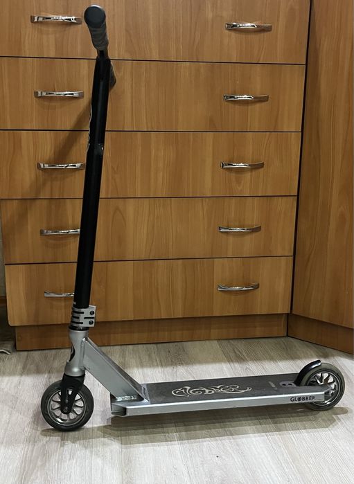 Продам трюковой самокат