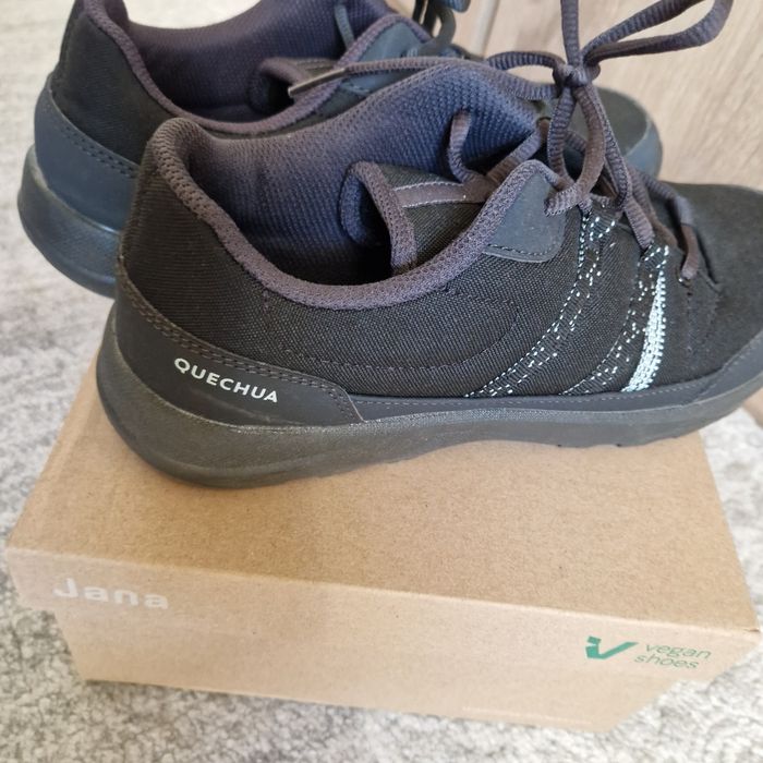 Дамски планински обувки