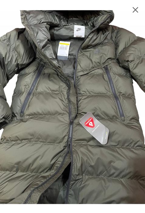 Nike Storm-FIT Windrunner - S и M Размер Оригинални