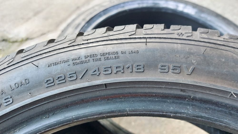 Зимни гуми 225/45/18 Goodyear Ultragrip 2 броя