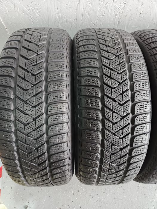 215.55.18 Pirelli M+S Second-hand