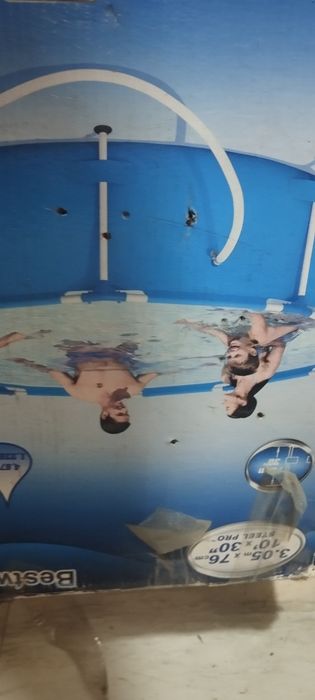 De vânzare piscina .