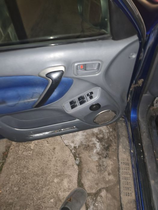 TOYOTA RAV4 2003 — imagine 5