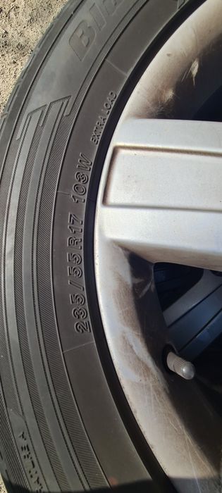 Гуми за бус от Швейцария