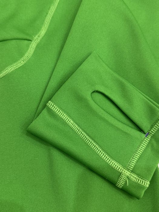 Мъжки суитшърт PEAK PERFORMANCE . Размер S