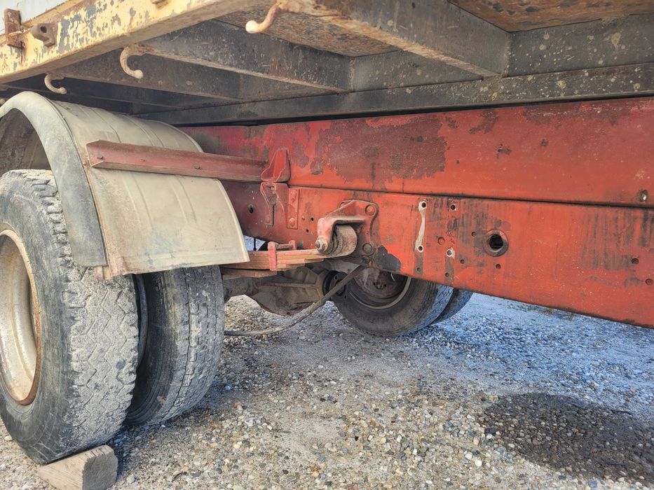 Sasiu remorca basculabila pe 3 laturi