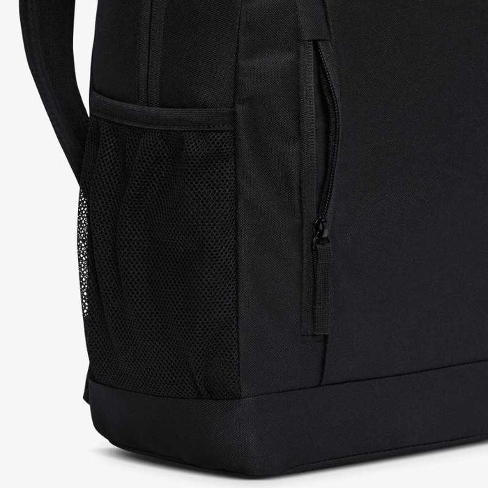 Nike оригинална ранцица с несесер