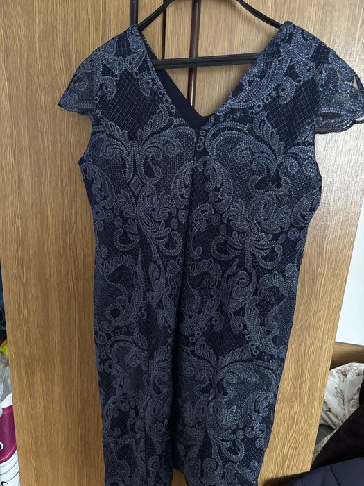 Дамска официална рокля