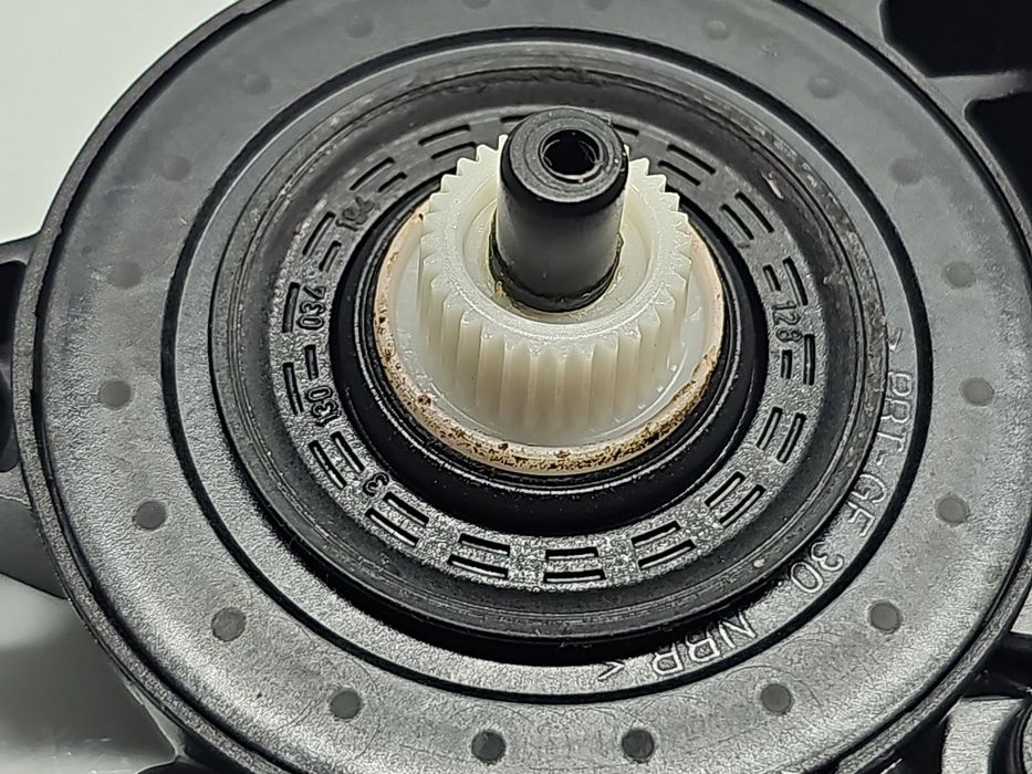 Motoras geam dreapta spate Skoda Octavia 3 (5E3) [Fabr 2012-2020] Berl