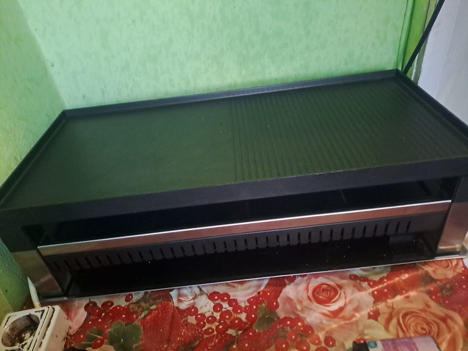 Plita grill si raclette 5in1, Solis, 791, 1400 W, 8 persoane, negru
Cod produs: 791