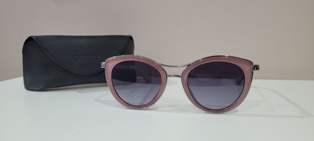 Слънчеви очила GUESS