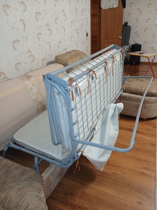 Продам диван мягкий уголок для гостинной