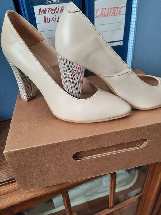Pantofi de dama piele