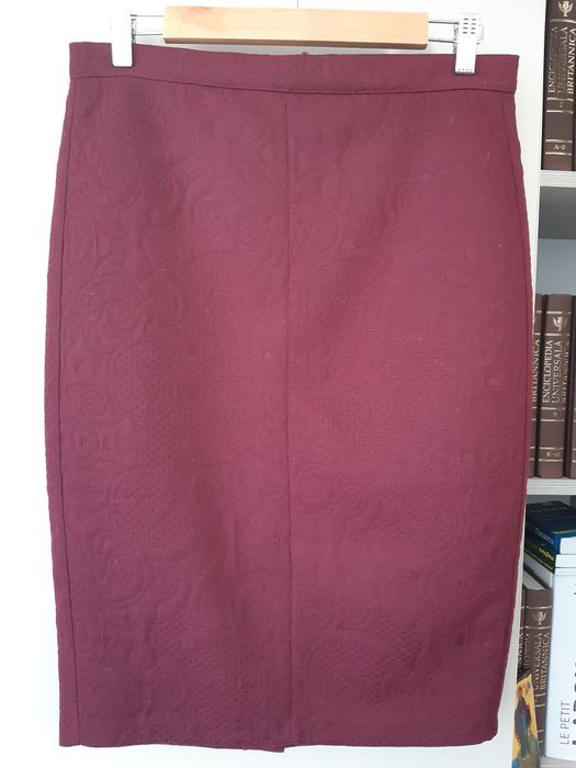 Fusta mărimea 40