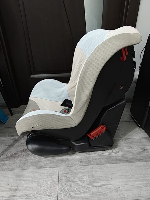 Scaun auto  bebe "Primii pasi"