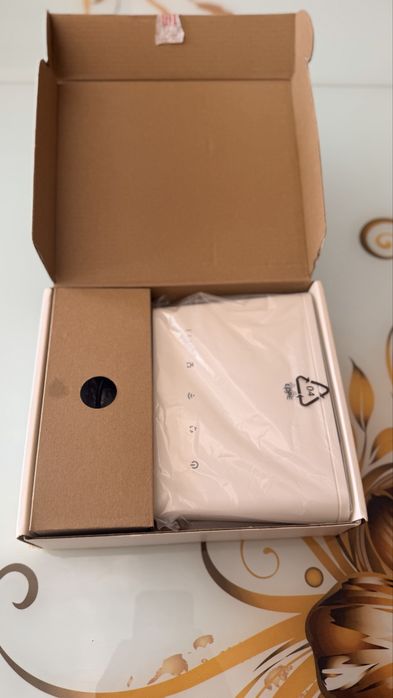 Router WiFi Dualband, Huawei, 4G, B311-221, 150 Mbps, Alb