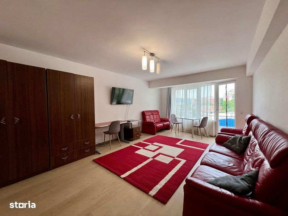 Apartament cu 2 camere și balcon generos – Calea Baciului, Zona Petrom