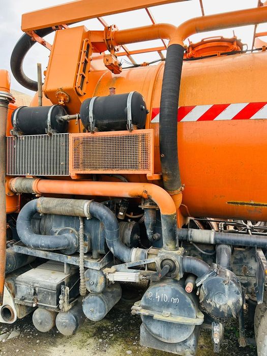 Autovidanja  vidanja  Volvo Man, Roman