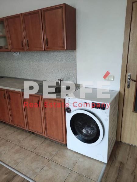 Дава се под наем Двустаен апартамент в Бургас, Лазур - 70 кв.м за 408 € - Снимка #5