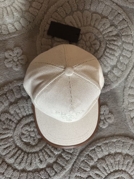 Sapca Pr*ada Mil*ano