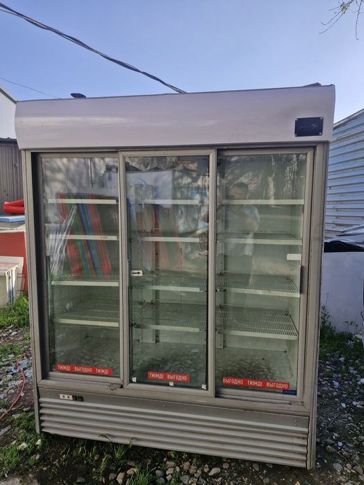 Продам буу витринные холодильники