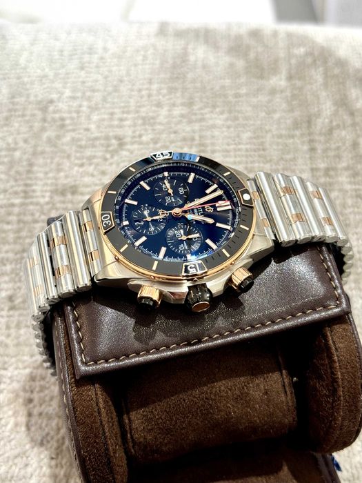 Breitling Chronomat b01 двуцветен