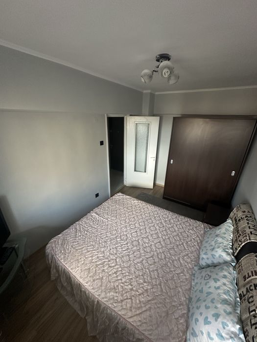 Închiriez apartament central - Piața Unirii