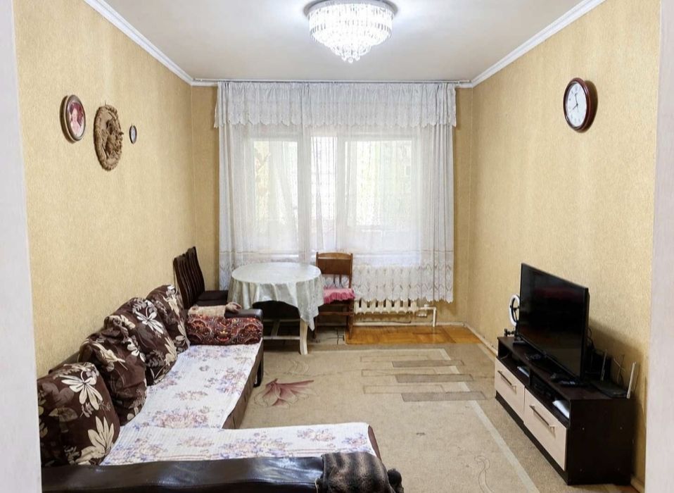 Продаётся на А.Югнаки 3ком