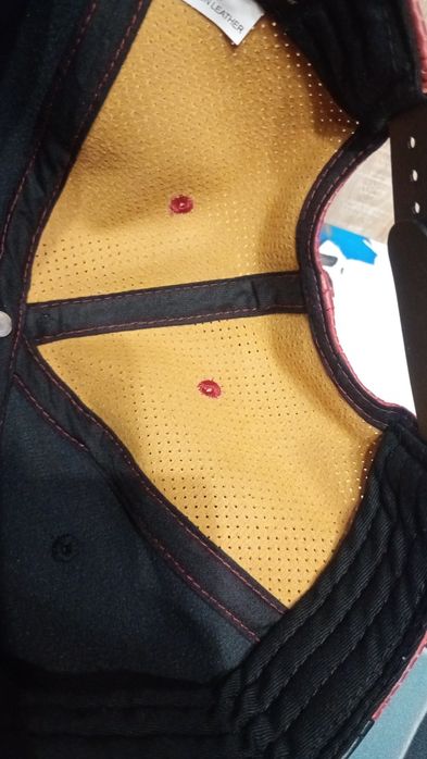 Мъжки лятни шапки Дедпул/Deadpool и метална табела