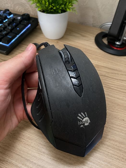 Игровая мышь A4Tech Bloody V8M