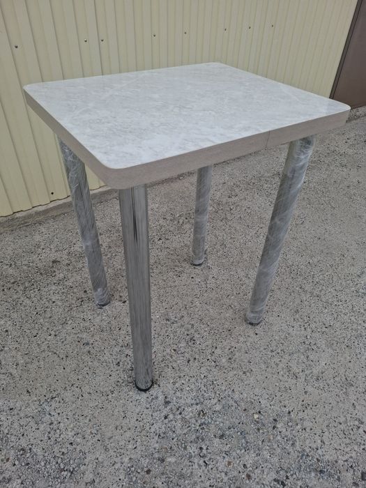 Продам фуршетный столик