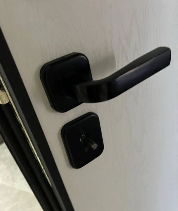 Замена ручек дверей