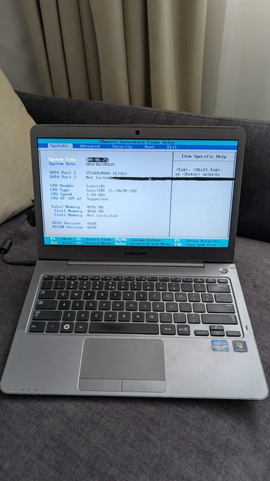 Laptop Samsung NP530U3B