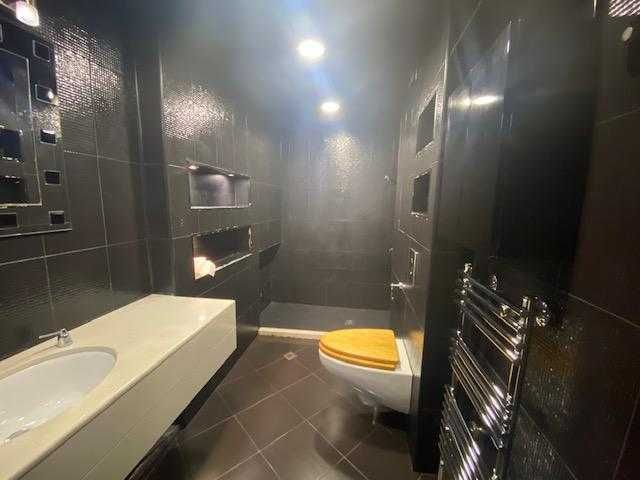 Продава се Тристаен апартамент в София, Полигона - 110 кв.м за 1637 €/кв.м - Снимка #1