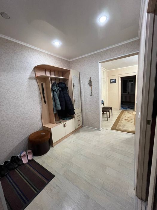 Продам квартиру 4 комнатную