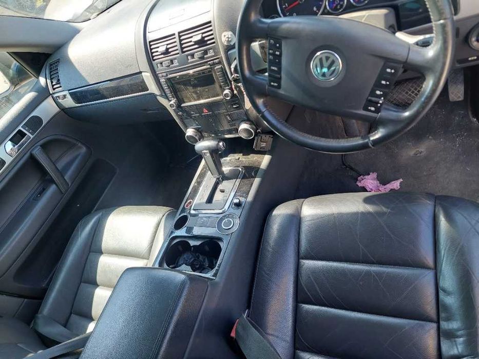 Dezmembram Volkswagen Touareg 7L 3.0 tdi 176 KW An 2010
Cod motor CASA