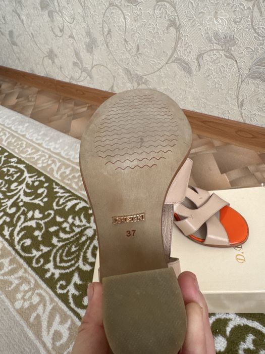 Босоножки, 37размер