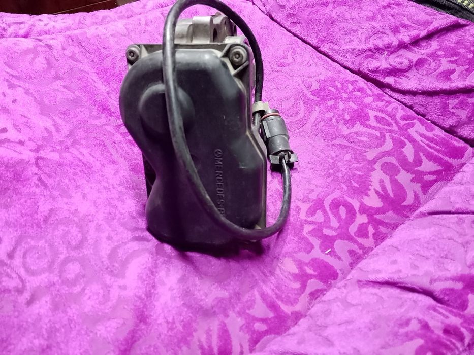 Продается дроссельная заслонка