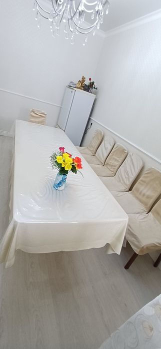 Продам стол 2м50см,ширина 90см