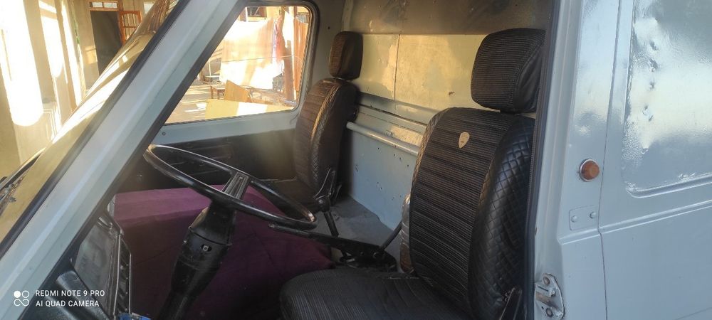 Автомобиль РАФ сотилад