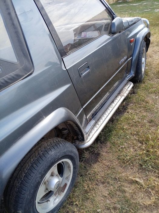 Vând Suzuki Vitara